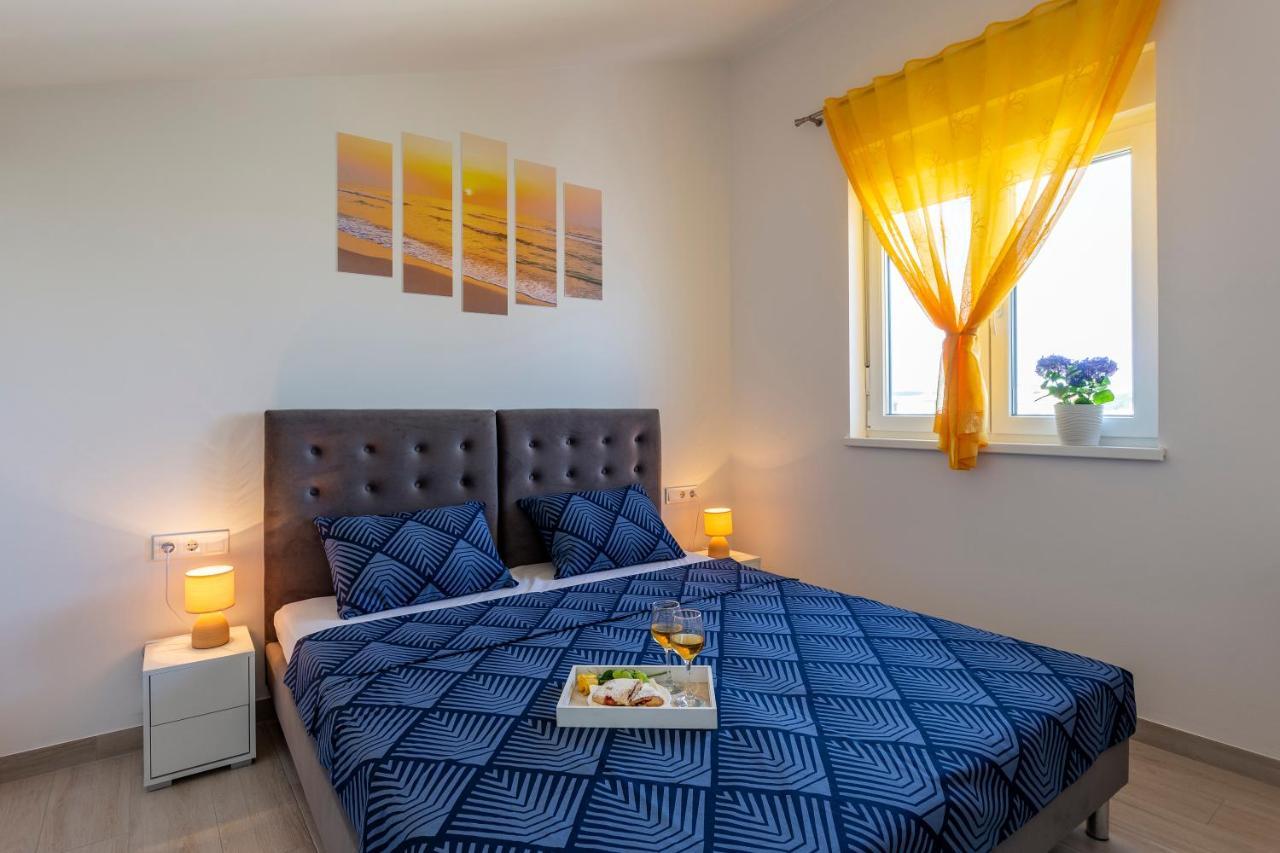 City Apartments Silver プーラ エクステリア 写真