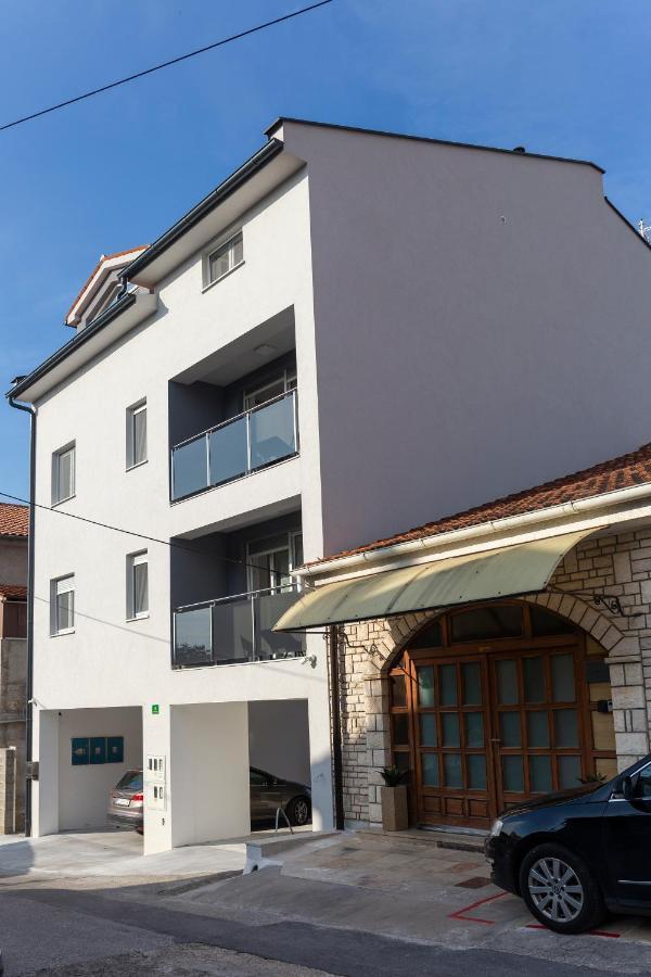City Apartments Silver プーラ エクステリア 写真