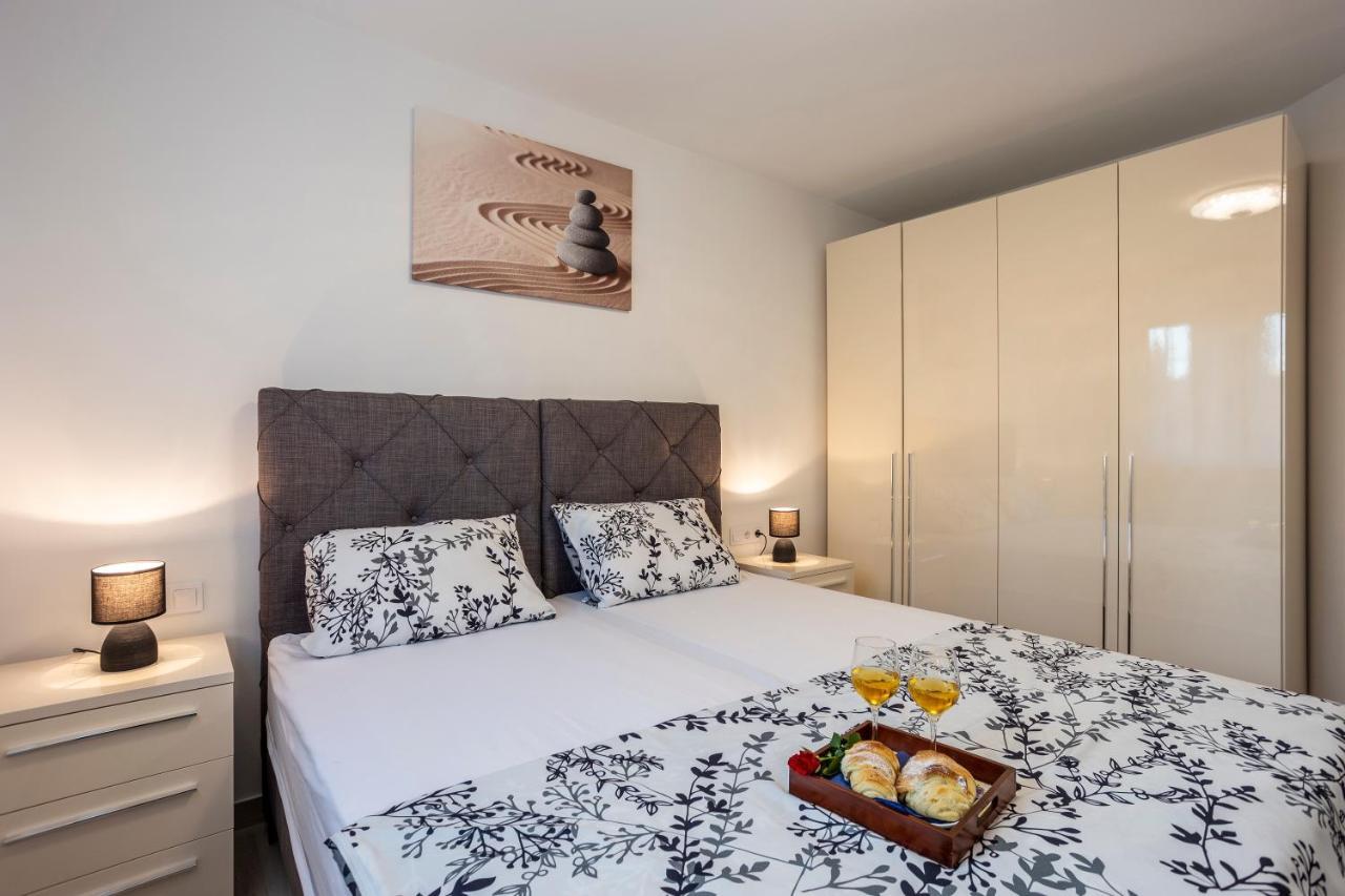 City Apartments Silver プーラ エクステリア 写真