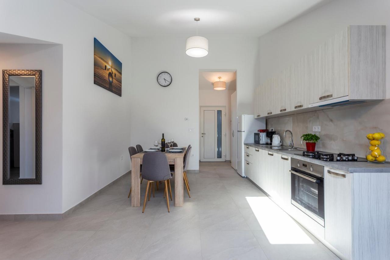 City Apartments Silver プーラ エクステリア 写真