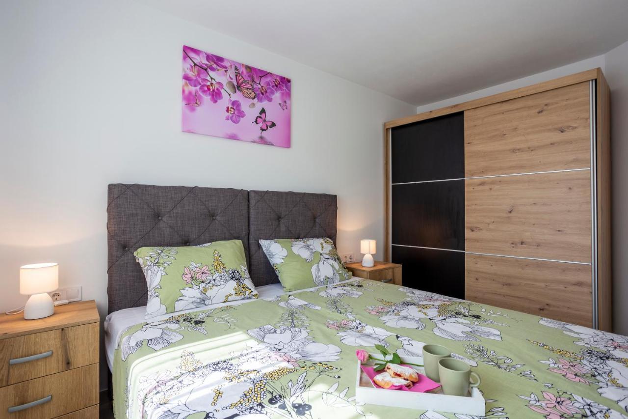 City Apartments Silver プーラ エクステリア 写真